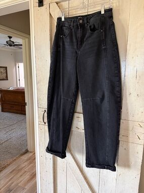 Risen Black Barrel Jeans